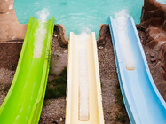 Водный бассейн стеклоткани детей сползает в аквапарк занятности