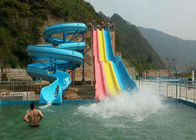 Скольжение бассейна цвета смешивания коммерчески спиральное для курорта