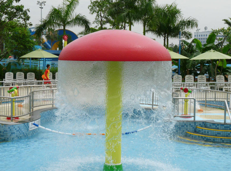 желтый цвет дружественного к Эко оборудования парка атракционов потехи воды гриба детей красочного красный